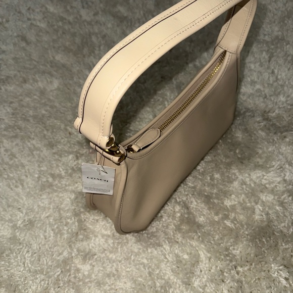 Coach Women's Glovetanned Leather Eve Shoulder Bag - Picture 1 of 5